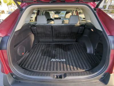 2024 Toyota RAV4 — photo 14 view