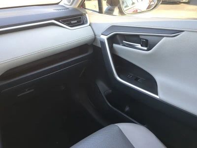 2024 Toyota RAV4 — photo 20 view