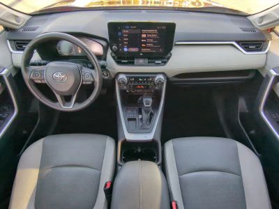 2024 Toyota RAV4 — photo 18 view