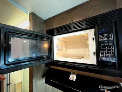 2019 Coachmen Freelander - Photo 13