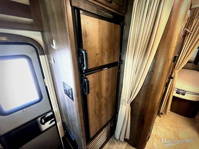 2019 Coachmen Freelander - Photo 16