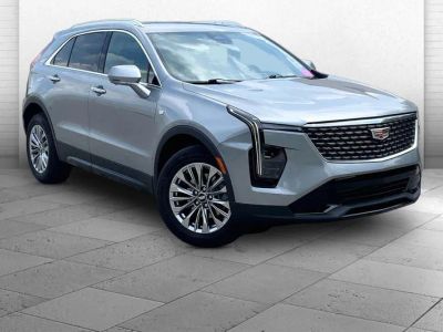 2025 Cadillac XT4 Premium Luxury in Argent Silver Metallic — front three-quarter view
