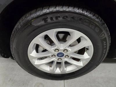 2022 Ford Escape — photo 10 view