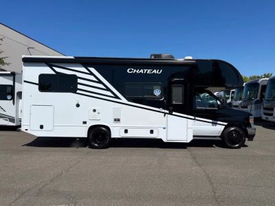 2027 Thor Motor Coach CHATEAU — photo 21 view