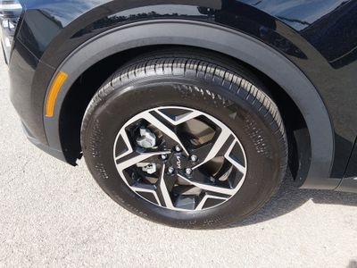 2025 Kia Sportage — photo 10 view