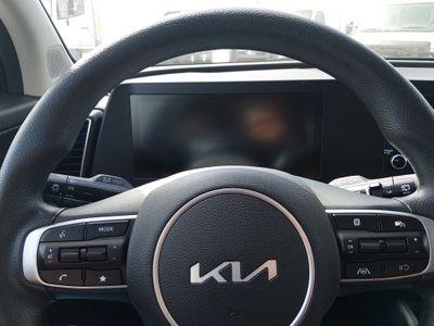 2025 Kia Sportage — photo 12 view
