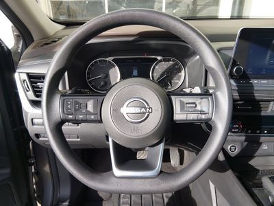 2023 Nissan Rogue — photo 12 view