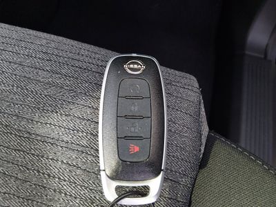 2023 Nissan Rogue — photo 15 view