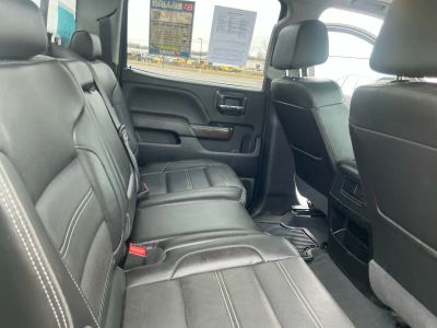 2019 GMC Sierra 3500HD — photo 18 view
