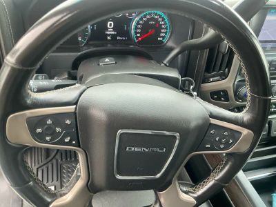 2019 GMC Sierra 3500HD — photo 13 view