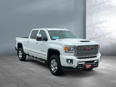 2019 GMC Sierra 3500HD — photo 8 view