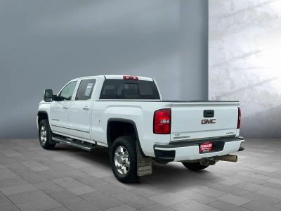 2019 GMC Sierra 3500HD — interior view