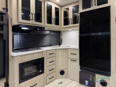 2026 Grand Design Momentum MAV — photo 8 view