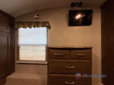 2015 Keystone RV Cougar - Photo 27
