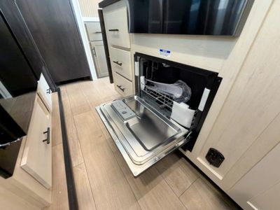 2026 Forest River RV Cherokee Arctic Wolf - Photo 42