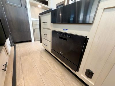 2026 Forest River RV Cherokee Arctic Wolf - Photo 41