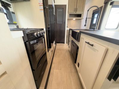 2026 Forest River RV Cherokee Arctic Wolf - Photo 44