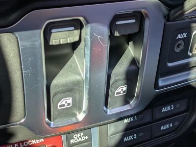 2026 Jeep Wrangler — photo 16 view