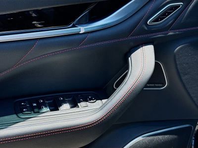 2022 Maserati Levante — photo 22 view