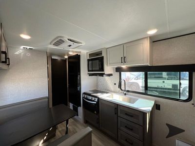 2025 Wayfinder RV Go Play - Photo 10
