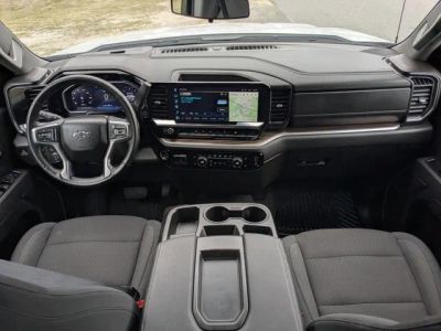 2026 Chevrolet Silverado 1500 — photo 15 view