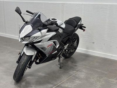 2026 Kawasaki Ninja 650 - Photo 3
