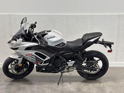 2026 Kawasaki Ninja 650 - Photo 11