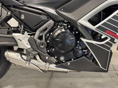 2026 Kawasaki Ninja 650 - Photo 14