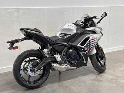 2026 Kawasaki Ninja 650 - Photo 5