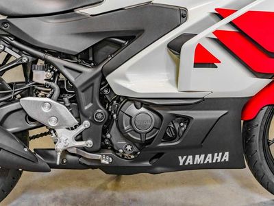 2026 Yamaha YZF-R3 - Photo 11