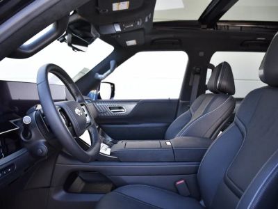 2026 INFINITI QX80 — photo 23 view