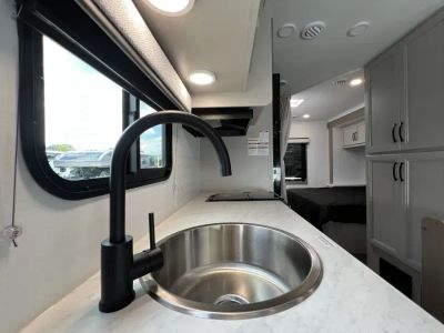 2027 Entegra ODYSSEY SE — photo 10 view