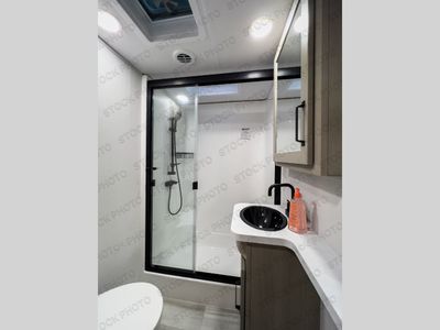 2026 Grand Design Momentum G-Class - Photo 7