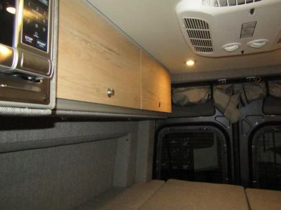 2025 Storyteller Overland DARK MODE - Photo 15