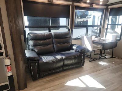 2022 Grand Design Solitude - Photo 16