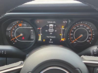 2026 Jeep Wrangler — photo 29 view