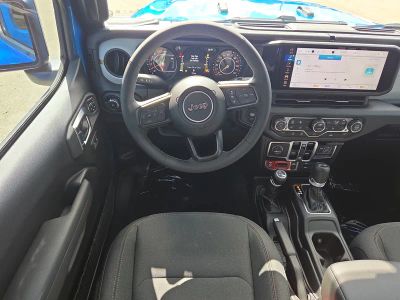 2026 Jeep Wrangler — photo 18 view