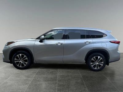 2022 Toyota Highlander — detail view