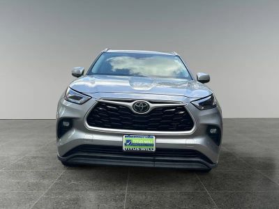 2022 Toyota Highlander — side profile view