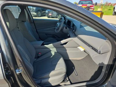 2026 Hyundai Elantra — photo 15 view