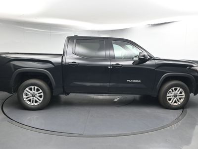 2026 2025 Toyota Tundra SR5 Truck CrewMax — photo 8 view