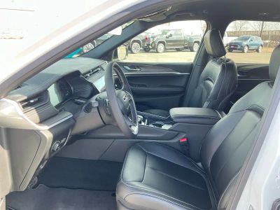 2026 Jeep Grand Cherokee — photo 10 view