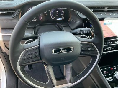 2026 Jeep Grand Cherokee — photo 14 view
