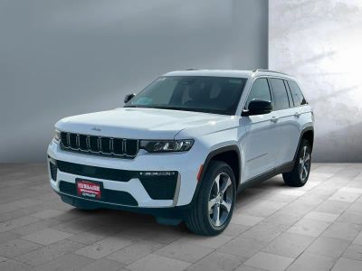 2026 Jeep Grand Cherokee — front three-quarter view