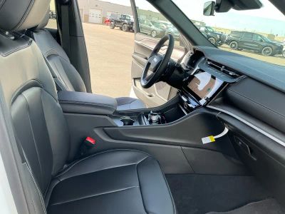 2026 Jeep Grand Cherokee — photo 20 view