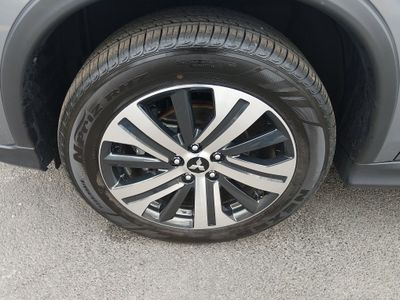 2025 Mitsubishi Outlander Sport — photo 10 view
