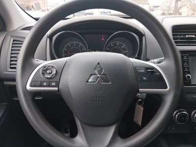 2025 Mitsubishi Outlander Sport — photo 12 view