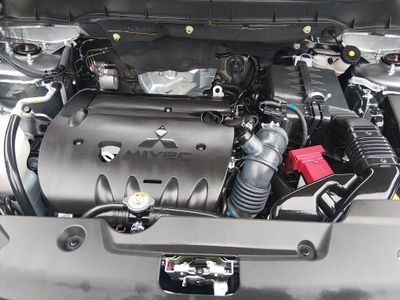 2025 Mitsubishi Outlander Sport — photo 9 view