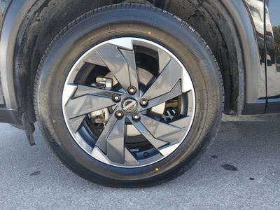 2024 Nissan Rogue - Photo 10