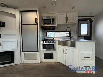 2022 Dutchmen RV Astoria - Photo 11